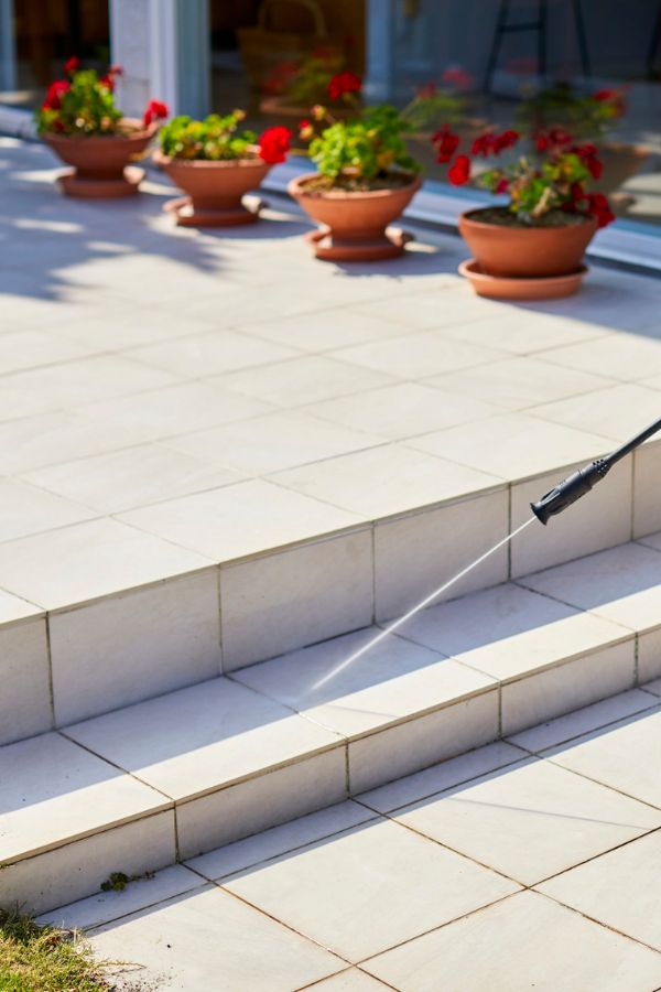 Steinreinigung in Düren - Steinreinigung - Pflastersteinreinigung - Terrassenreinigung - Natursteinreinigung